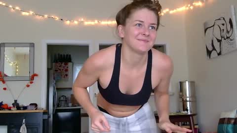 Snapshot of sweet_truffle chatting on October 6, 2025, 12:24 pm Heidi Brenner - Please check bio for schedule FAQ online show from October 6, 2025, 12:24 pm