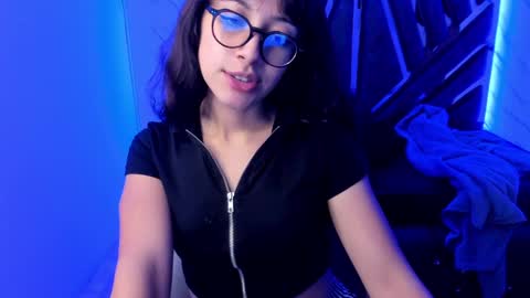 Snapshot of sweet_venus4 chatting on January 5, 2025, 12:42 am sweet_venus4 online show from January 5, 2025, 12:42 am
