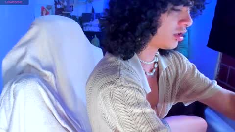 Steven independent model online show from March 7, 2025, 2:34 pm