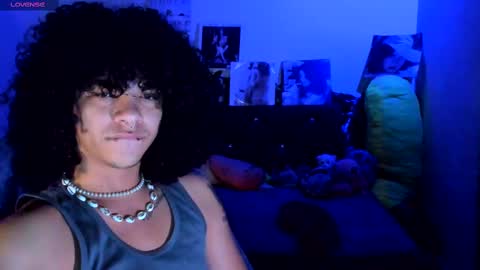 Steven independent model online show from March 11, 2025, 6:00 am