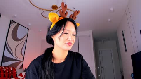 Yasu online show from December 30, 2024, 8:10 am