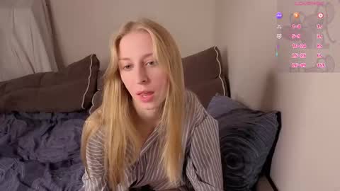 Snapshot of sweet_zz_gold chatting on September 30, 2025, 6:13 pm sweet_zz_gold online show from September 30, 2025, 6:13 pm