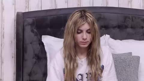 Snapshot of sweetanisia chatting on September 15, 2025, 10:15 am Anisia online show from September 15, 2025, 10:15 am