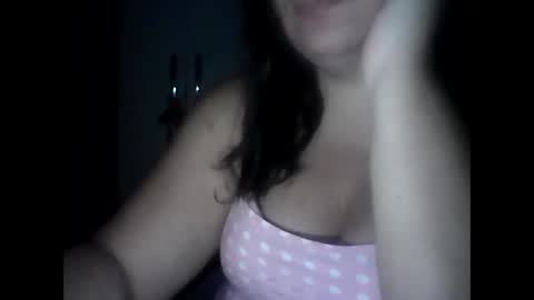 Snapshot of sweetapple808216 chatting on December 16, 2024, 2:15 am sweetapple808216 online show from December 16, 2024, 2:15 am