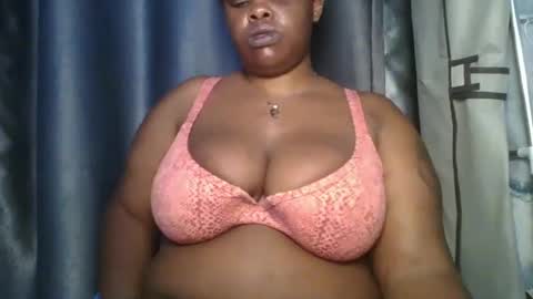 Snapshot of sweetbaby46 chatting on December 16, 2024, 4:23 am sweetbaby46 online show from December 16, 2024, 4:23 am