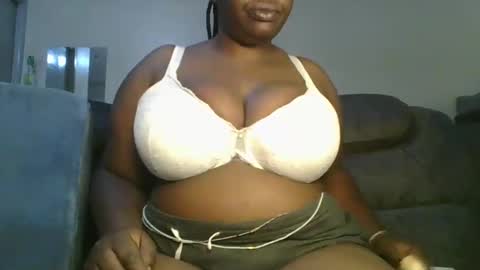 Snapshot of sweetbaby46 chatting on January 8, 2025, 3:29 am sweetbaby46 online show from January 8, 2025, 3:29 am