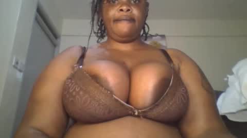 sweetbaby46 online show from November 9, 2025, 3:27 am