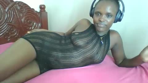 sweetclit99 online show from October 19, 2025, 10:49 am