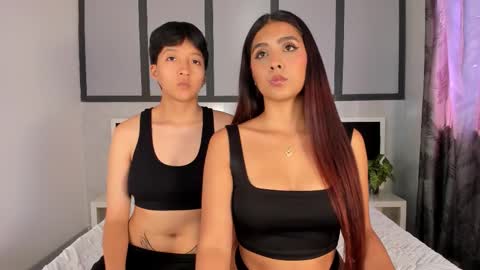 Eva Short hair girl  - Victoria Long red hair online show from November 10, 2025, 8:19 pm