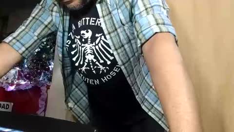 Snapshot of sweetcuervo chatting on December 22, 2024, 7:33 am sweetcuervo independent model online show from December 22, 2024, 7:33 am