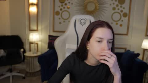 Amelia online show from November 4, 2025, 11:09 am