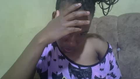 sweetdiva2012 online show from December 10, 2024, 8:38 pm