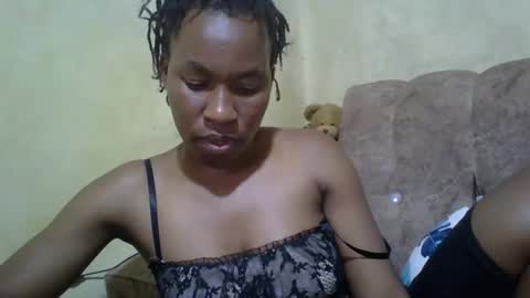 sweetdiva2012 online show from February 25, 2025, 1:50 pm