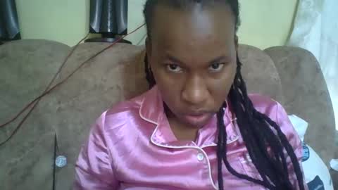 sweetdiva2012 online show from November 11, 2025, 6:35 am