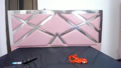 Jimena online show from December 1, 2025, 11:37 am