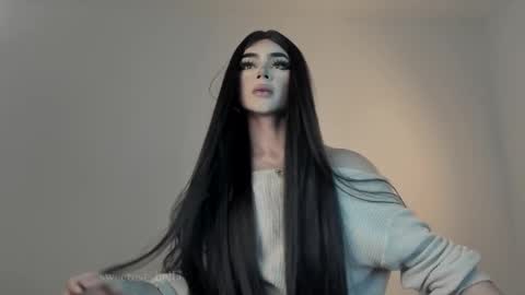 Snapshot of sweetest_bella chatting on March 11, 2025, 12:44 am Bella online show from March 11, 2025, 12:44 am
