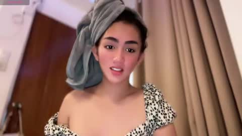 Snapshot of sweetestmallow chatting on March 12, 2025, 9:23 am mallow online show from March 12, 2025, 9:23 am