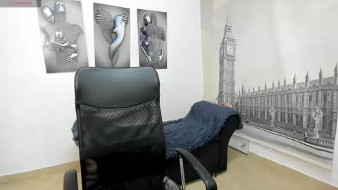 Snapshot of sweetfabianaxl chatting on March 10, 2025, 7:18 pm Fabiana online show from March 10, 2025, 7:18 pm