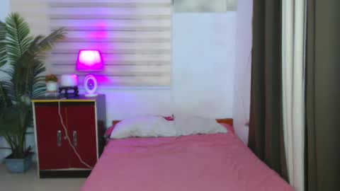 Snapshot of sweetfantasyxx chatting on December 3, 2024, 5:31 am Aki online show from December 3, 2024, 5:31 am