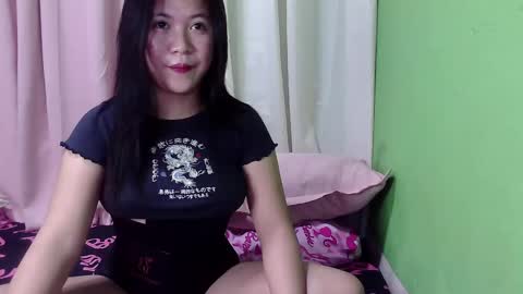 Snapshot of sweetgal_mica chatting on March 10, 2025, 1:54 pm sweetgal_mica online show from March 10, 2025, 1:54 pm