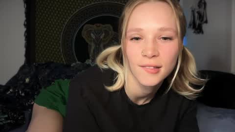 sweetgracee online show from February 4, 2025, 4:15 am