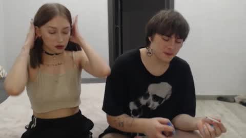 sweetheartcd online show from December 17, 2025, 12:44 pm