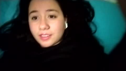 Snapshot of sweetie__annie chatting on January 15, 2025, 4:47 am Ana Mara i cant Make noise My family is here online show from January 15, 2025, 4:47 am