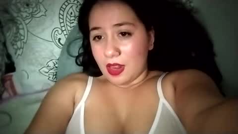 Snapshot of sweetie__annie chatting on February 20, 2025, 3:56 am Ana Mara i cant Make noise My family is here online show from February 20, 2025, 3:56 am