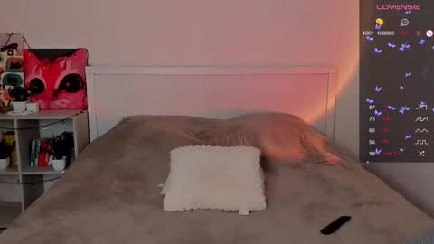 Snapshot of sweetie_candy_ chatting on September 17, 2025, 1:57 pm Hannah online show from September 17, 2025, 1:57 pm