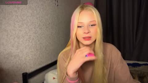 sweetie Lisa3 online show from December 7, 2024, 11:40 am