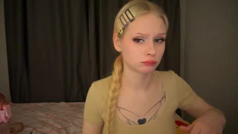 sweetie Lisa3 online show from January 16, 2025, 5:23 pm