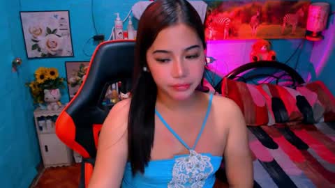 Nicole online show from December 9, 2024, 7:07 pm