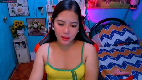 Nicole online show from March 6, 2025, 12:21 am