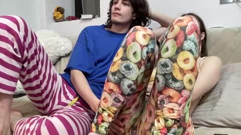 SweetiesKitties online show from December 6, 2024, 5:55 pm