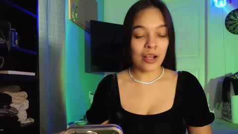 Blu Sweets online show from November 17, 2025, 10:26 pm