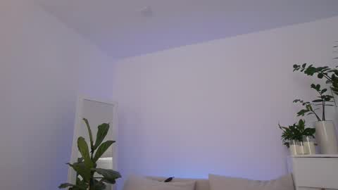 Snapshot of sweetkira1 chatting on October 8, 2025, 7:50 am SweetKira1 online show from October 8, 2025, 7:50 am