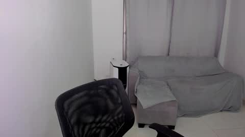 Snapshot of sweetlian_04 chatting on February 26, 2025, 2:59 am Lian online show from February 26, 2025, 2:59 am