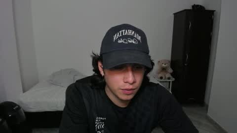 Snapshot of sweetlian_04 chatting on December 15, 2025, 2:05 am Lian online show from December 15, 2025, 2:05 am