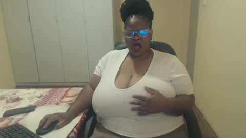 Snapshot of sweetnoziexxx chatting on January 29, 2025, 5:30 am sweetnoziexxx online show from January 29, 2025, 5:30 am