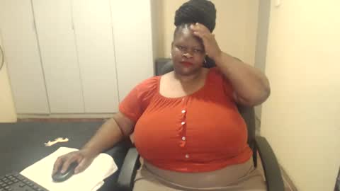 Snapshot of sweetnoziexxx chatting on February 4, 2025, 6:04 am sweetnoziexxx online show from February 4, 2025, 6:04 am