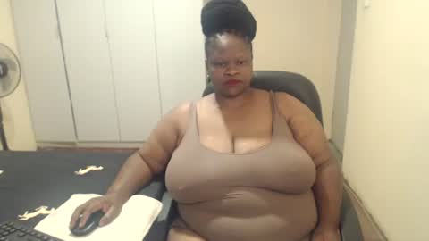 Snapshot of sweetnoziexxx chatting on February 5, 2025, 6:56 am sweetnoziexxx online show from February 5, 2025, 6:56 am