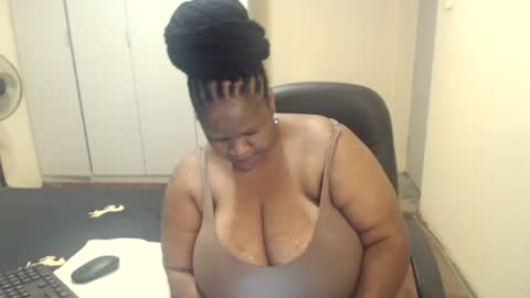 Snapshot of sweetnoziexxx chatting on February 5, 2025, 9:57 am sweetnoziexxx online show from February 5, 2025, 9:57 am