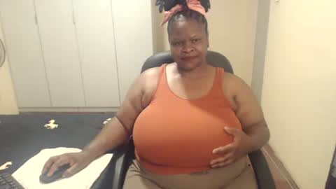 Snapshot of sweetnoziexxx chatting on February 13, 2025, 2:52 pm sweetnoziexxx online show from February 13, 2025, 2:52 pm