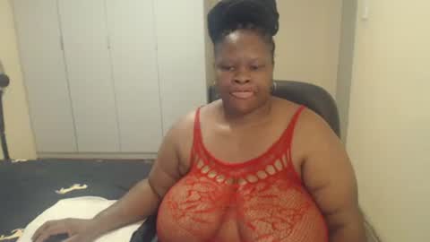 Snapshot of sweetnoziexxx chatting on February 25, 2025, 1:39 pm sweetnoziexxx online show from February 25, 2025, 1:39 pm