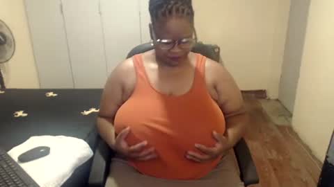 Snapshot of sweetnoziexxx chatting on March 4, 2025, 5:42 am sweetnoziexxx online show from March 4, 2025, 5:42 am