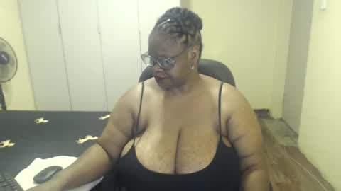 Snapshot of sweetnoziexxx chatting on March 11, 2025, 5:49 am sweetnoziexxx online show from March 11, 2025, 5:49 am