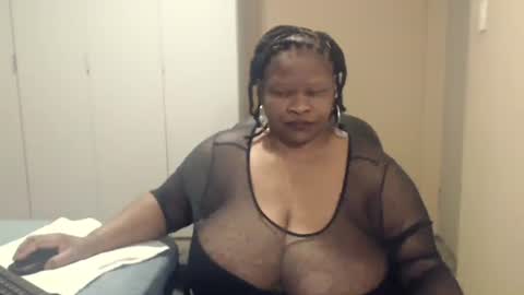 Snapshot of sweetnoziexxx chatting on September 24, 2025, 4:05 am sweetnoziexxx online show from September 24, 2025, 4:05 am