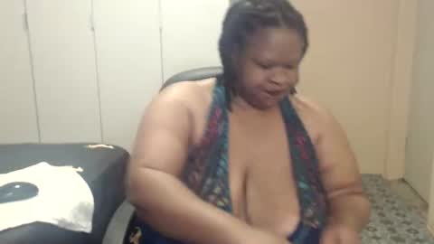 Snapshot of sweetnoziexxx chatting on November 10, 2025, 5:17 am sweetnoziexxx online show from November 10, 2025, 5:17 am