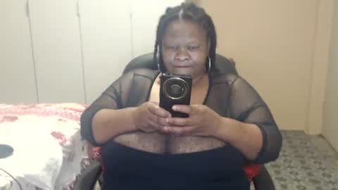 Snapshot of sweetnoziexxx chatting on November 15, 2025, 6:55 am sweetnoziexxx online show from November 15, 2025, 6:55 am