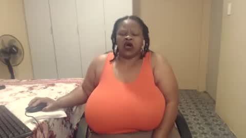 Snapshot of sweetnoziexxx chatting on December 2, 2025, 4:18 am sweetnoziexxx online show from December 2, 2025, 4:18 am